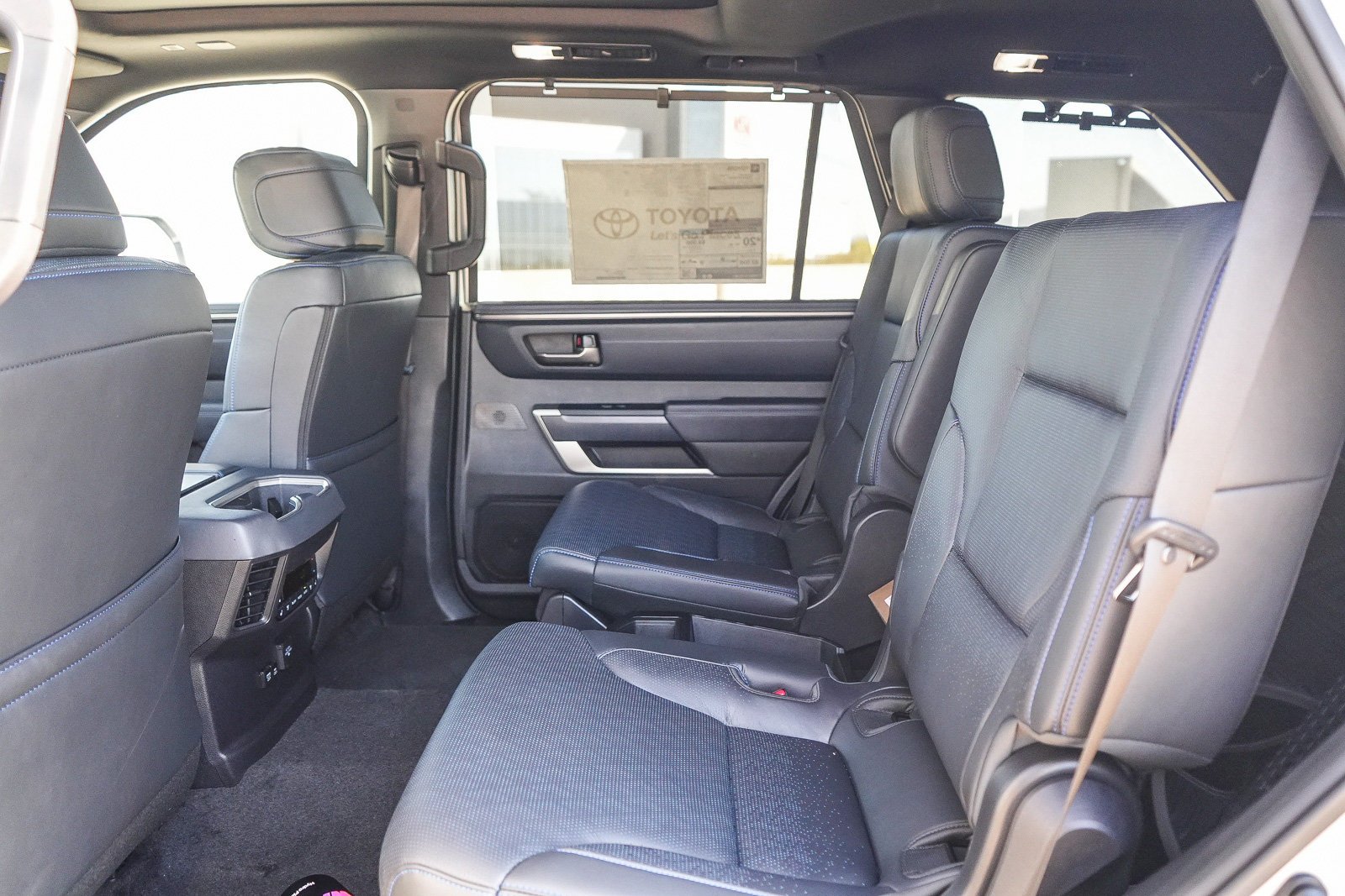 2026 Toyota Sequoia Platinum - Photo 24
