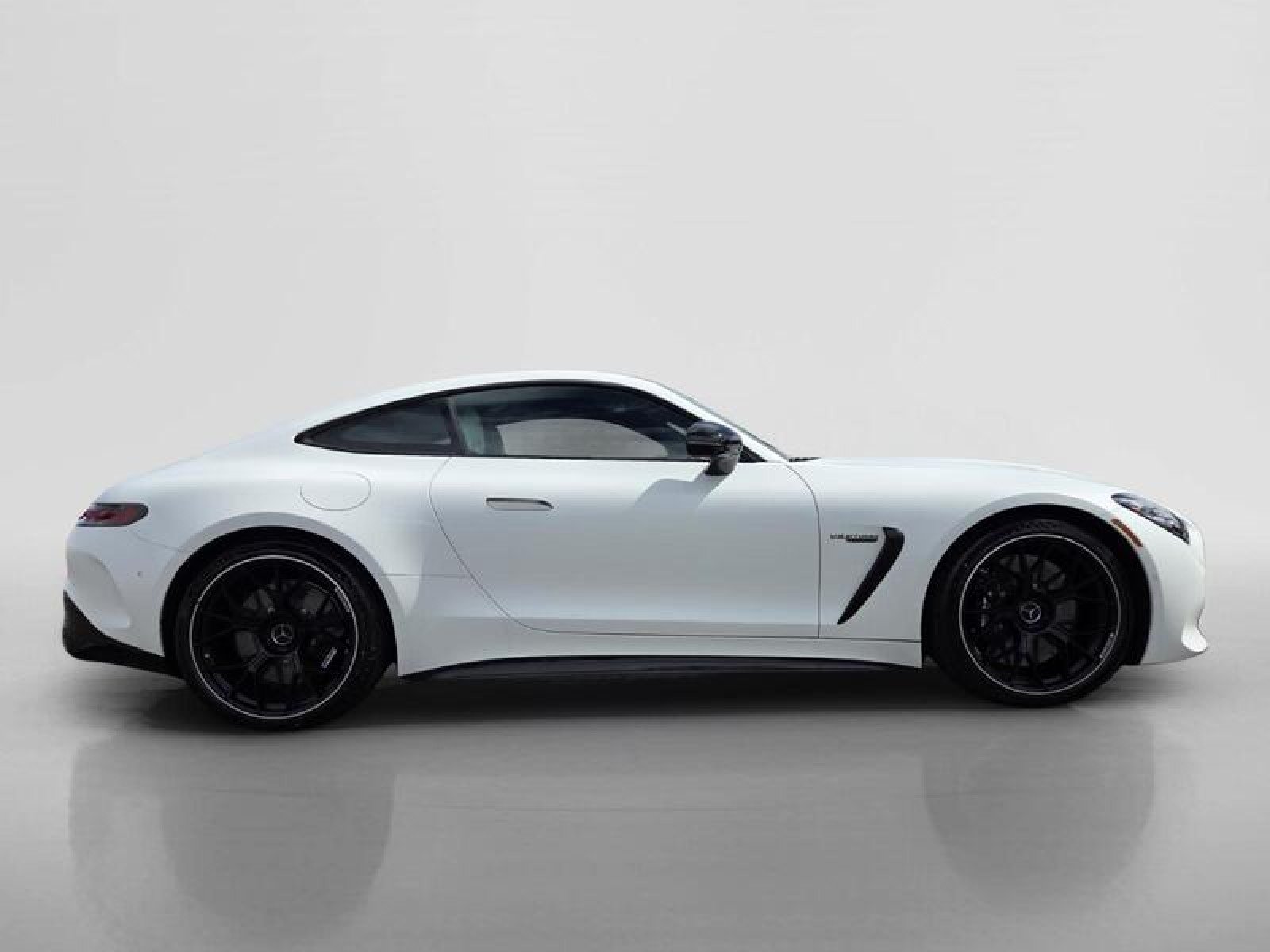 2026 Mercedes-Benz AMG GT Coupe 63 S E Performance - Photo 6