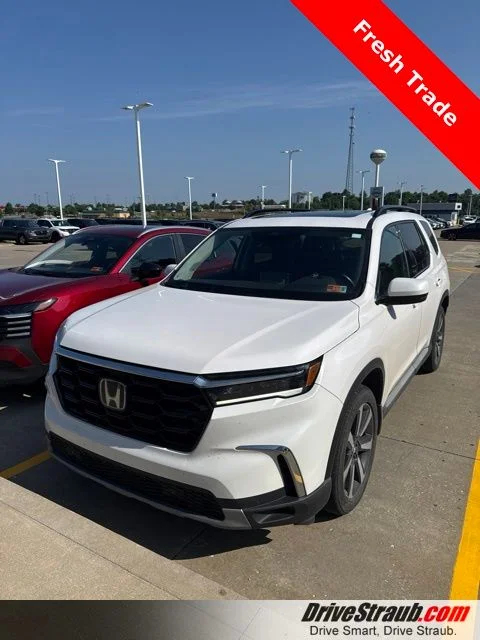 Used 2024 White Honda Touring image 1