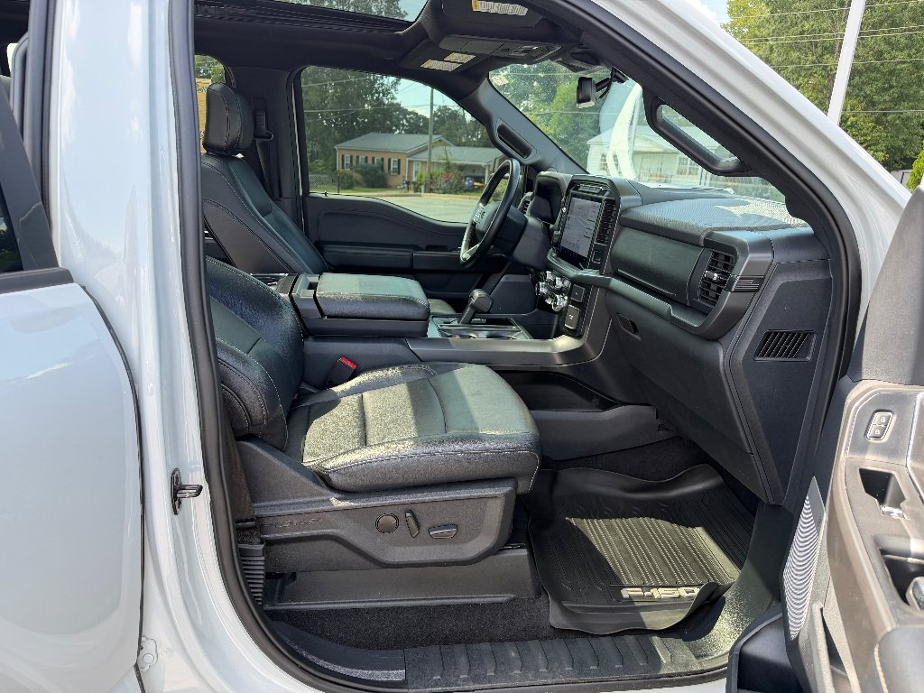 Used 2024 Gray Ford XLT image 22