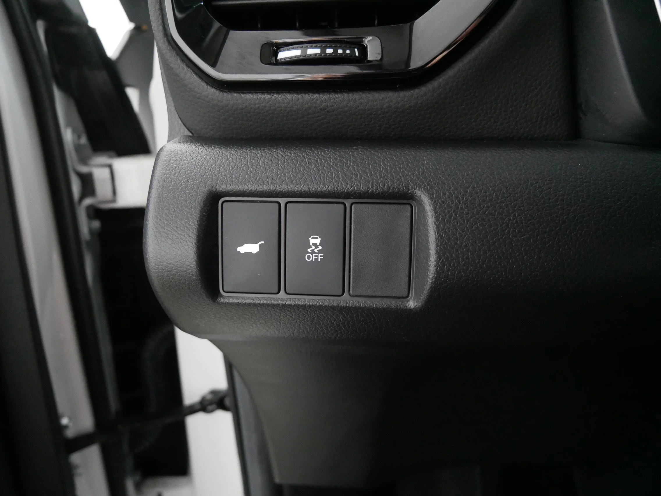 Used 2023 Platinum White Pearl Honda EX-L 8 Passenger image 26
