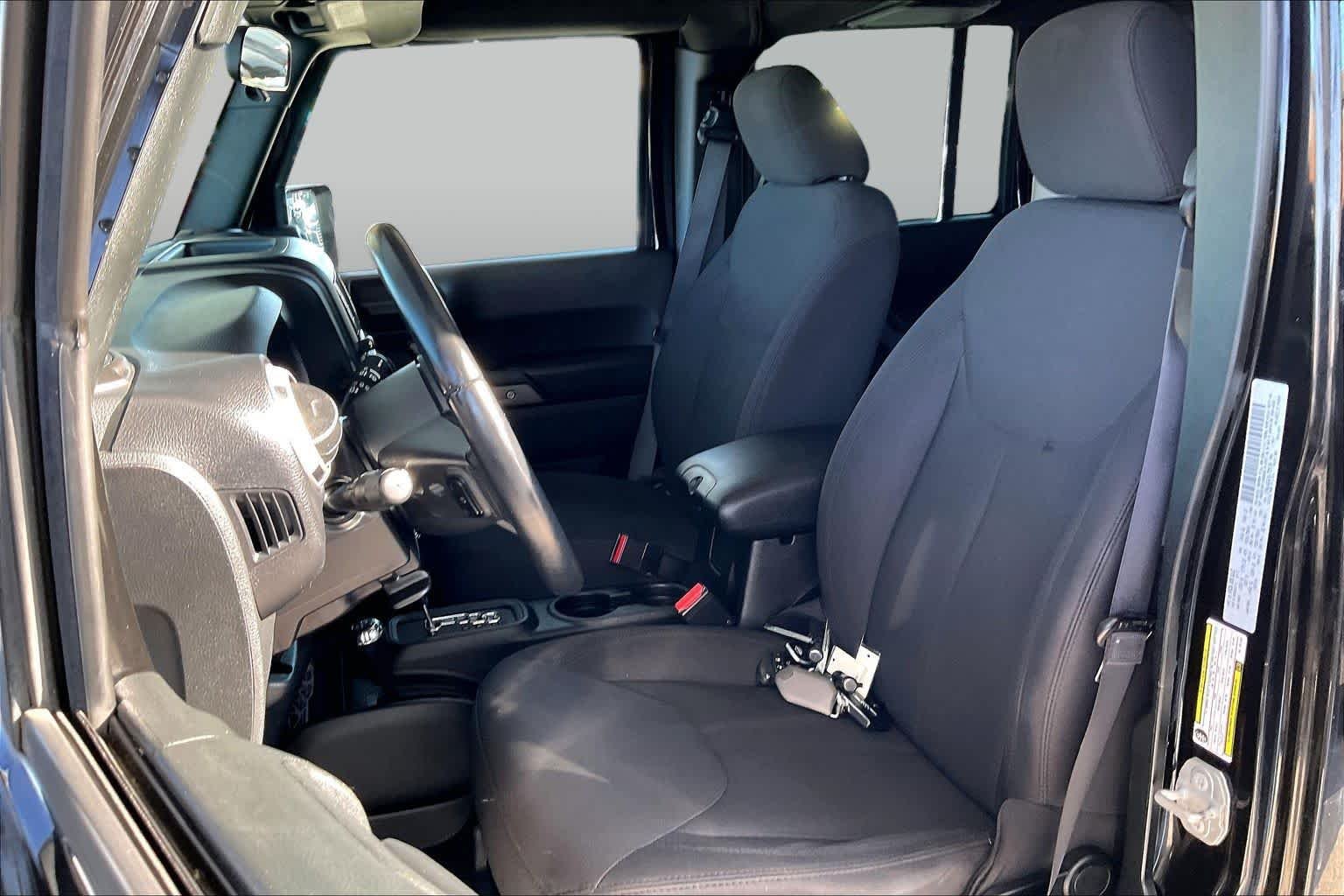 Used 2017 Black Clearcoat Jeep Sport image 8