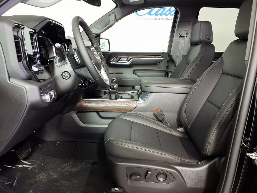 2026 GMC Sierra 1500 SLT - Photo 8