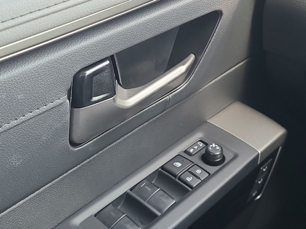 2026 Toyota Tundra Limited - Photo 16