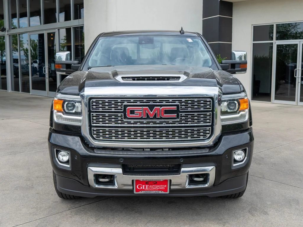 Used 2018 Black GMC Denali image 2
