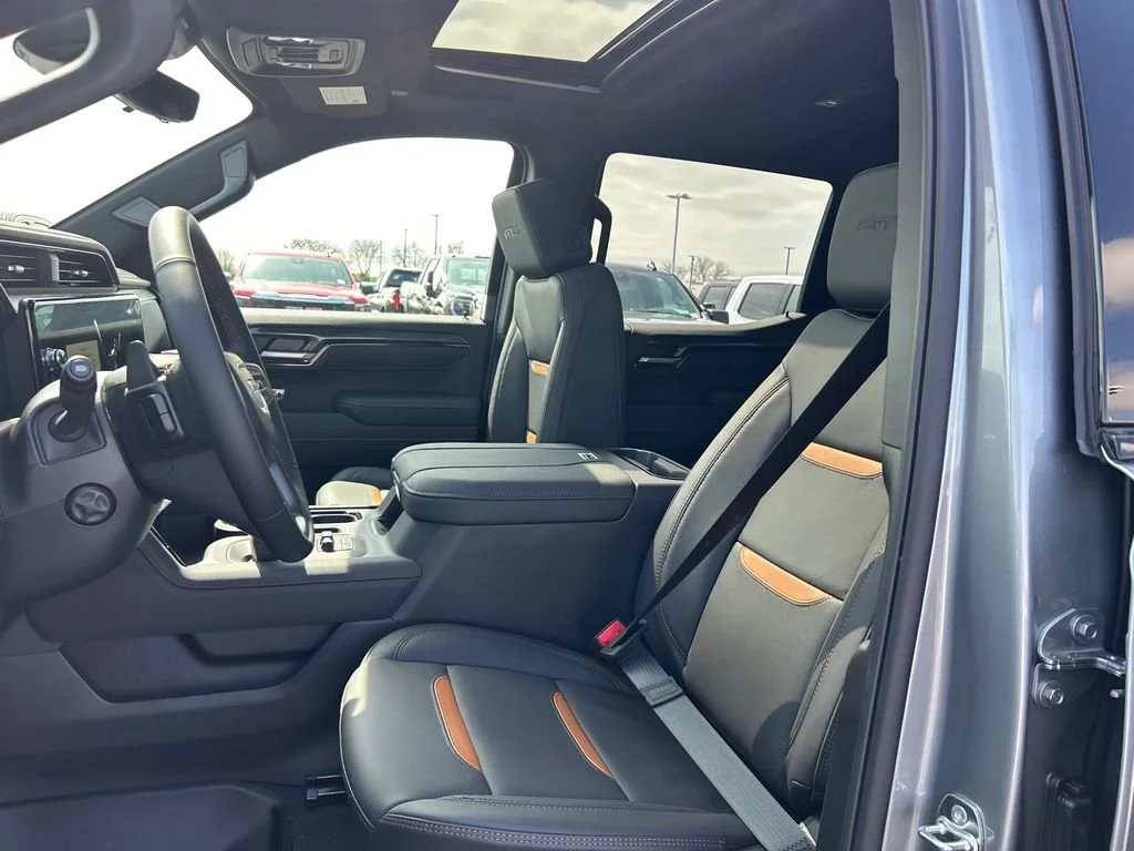 New 2026 Sterling Metallic GMC AT4 image 17