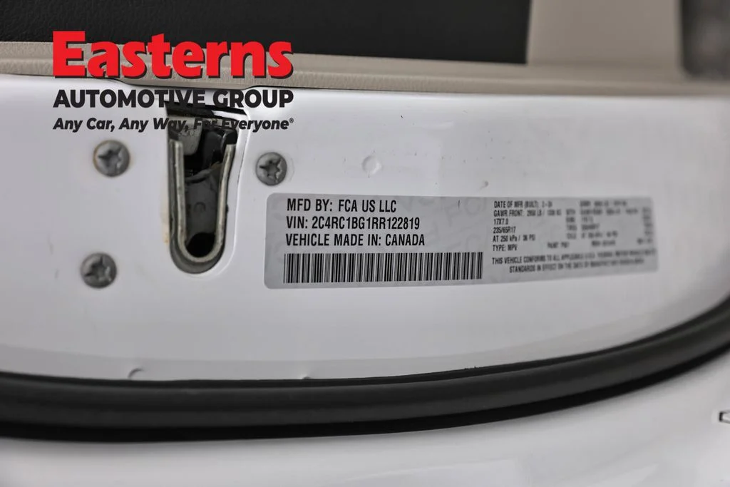Used 2024 White Chrysler Touring L image 36