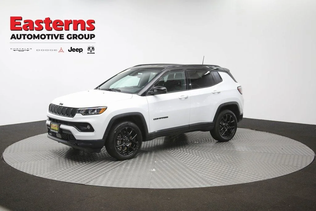 Certified Used 2023 White Jeep Latitude image 60