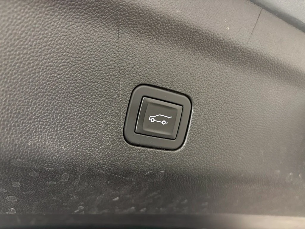 Certified Used 2025 Sterling Gray Metallic Chevrolet Z71 image 43