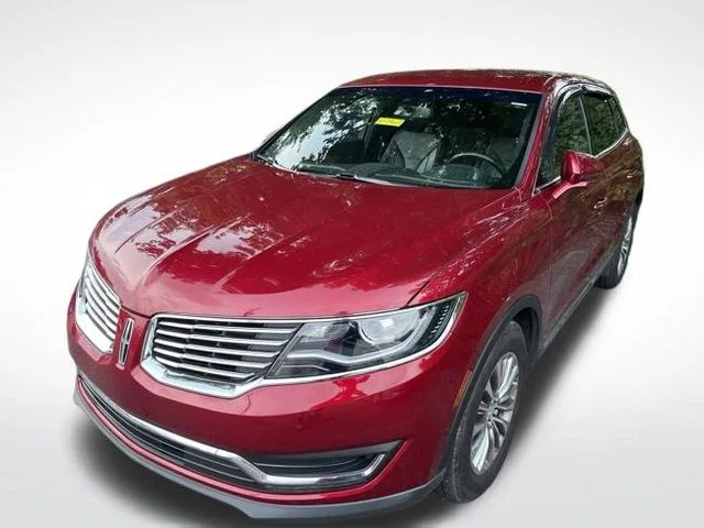 Used 2017  Lincoln Select image 4