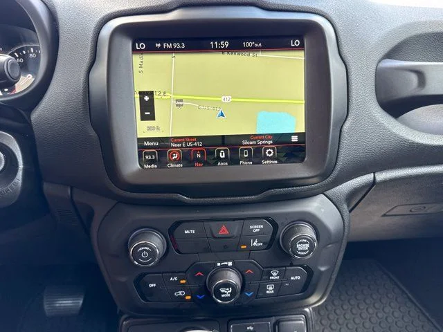 Used 2023 White Jeep Altitude image 13