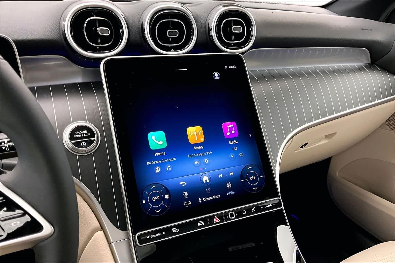 New 2026 Verde Silver Metallic Mercedes-Benz GLC 300 image 16