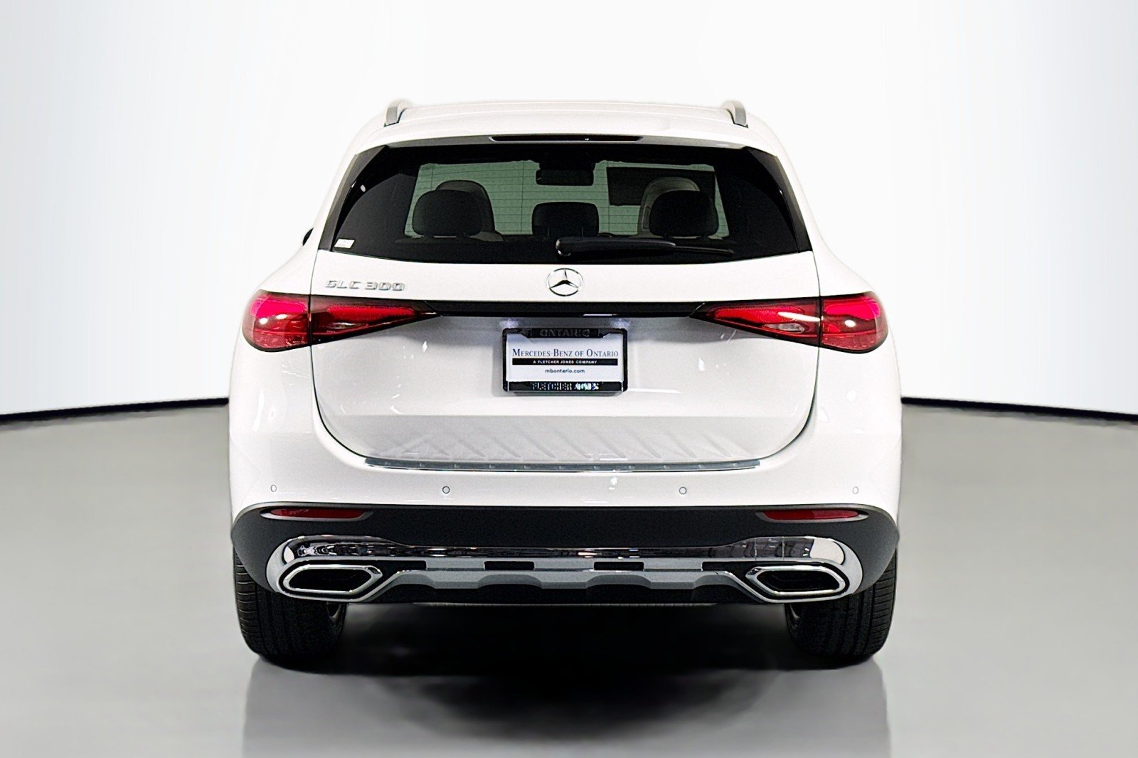 New 2026 Polar White Mercedes-Benz GLC 300 SUV image 3