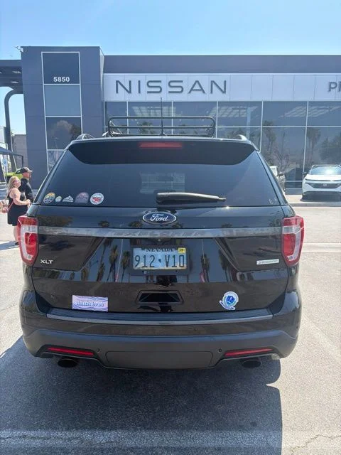 Used 2018 Shadow Black Ford XLT image 7
