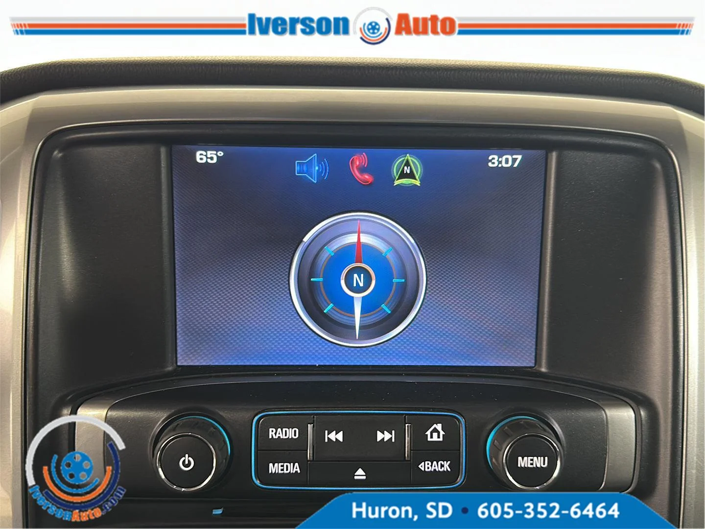 Used 2015 Summit White Chevrolet LT image 20