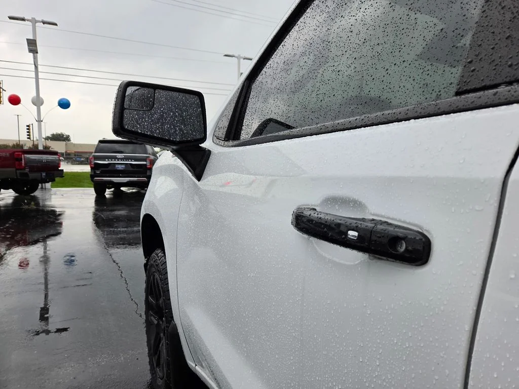 Used 2021 Summit White Chevrolet LT Trail Boss image 35