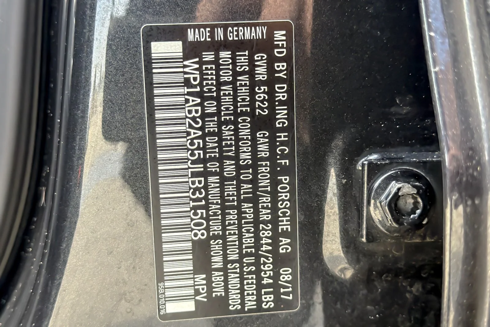 Used 2018 GRAY Porsche S image 26