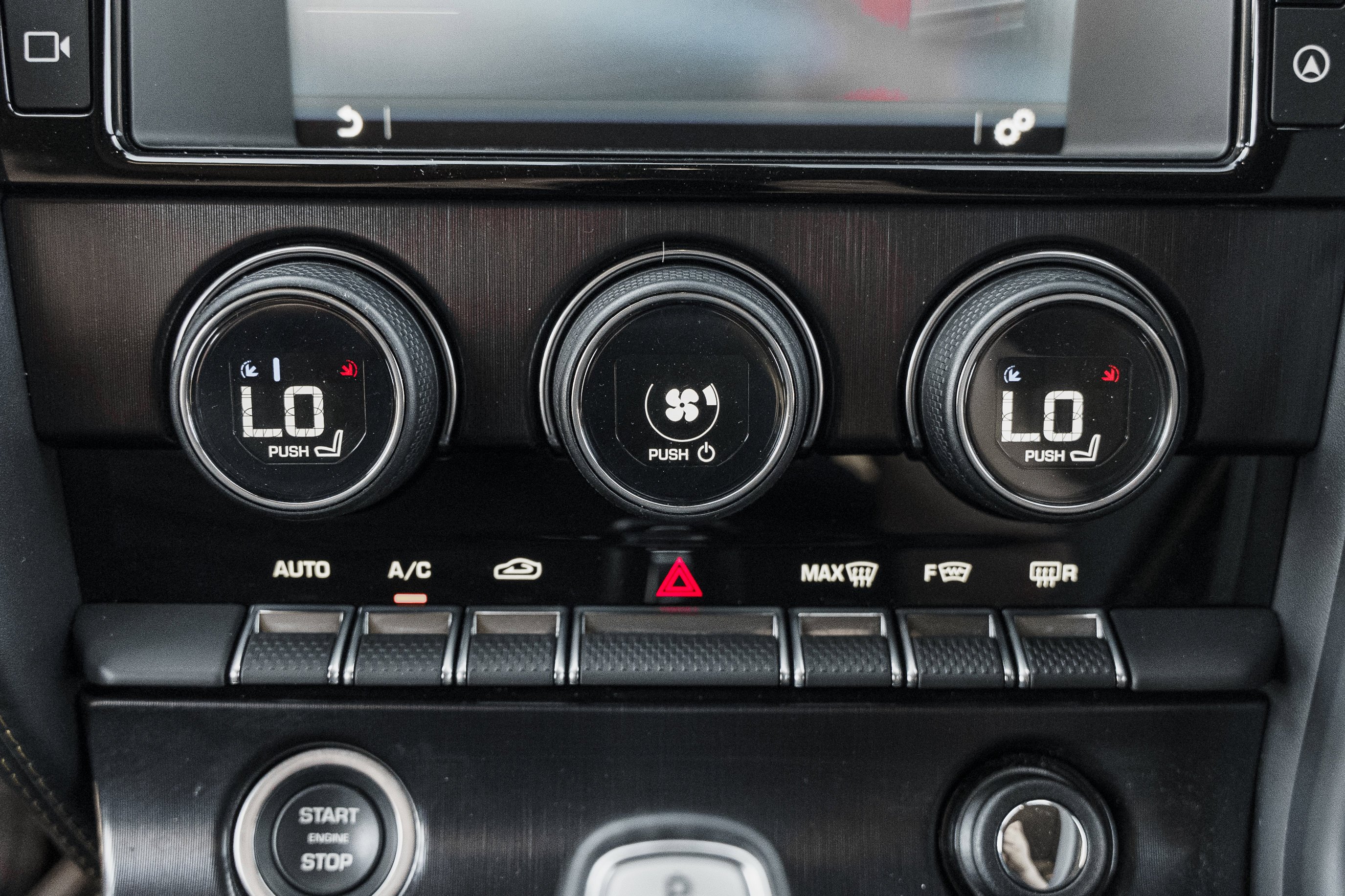 2018 Jaguar F-TYPE 400 SPORT - Photo 11