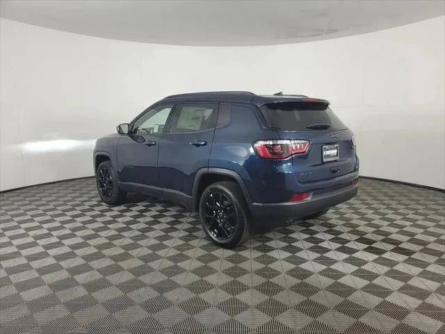 New 2026 Fathom Blue Pearl Coat Jeep Latitude image 32