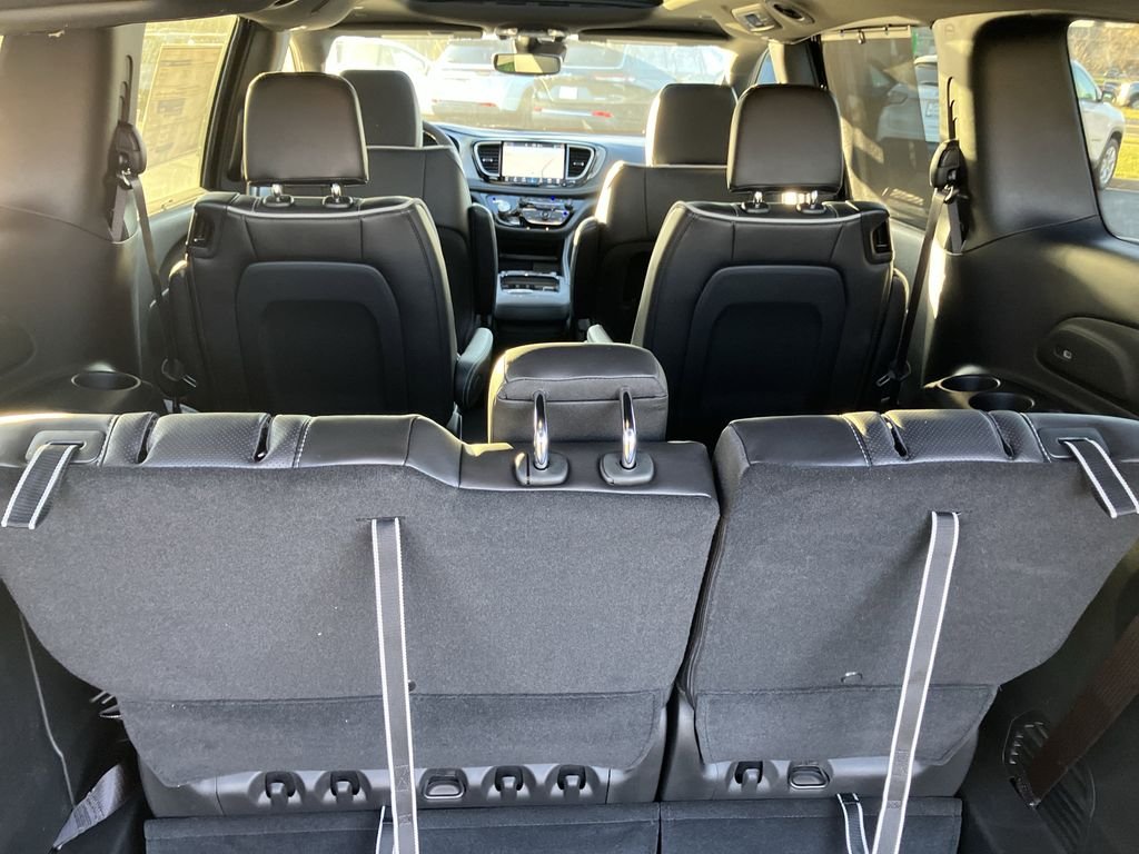 2026 Chrysler Pacifica Limited - Photo 40