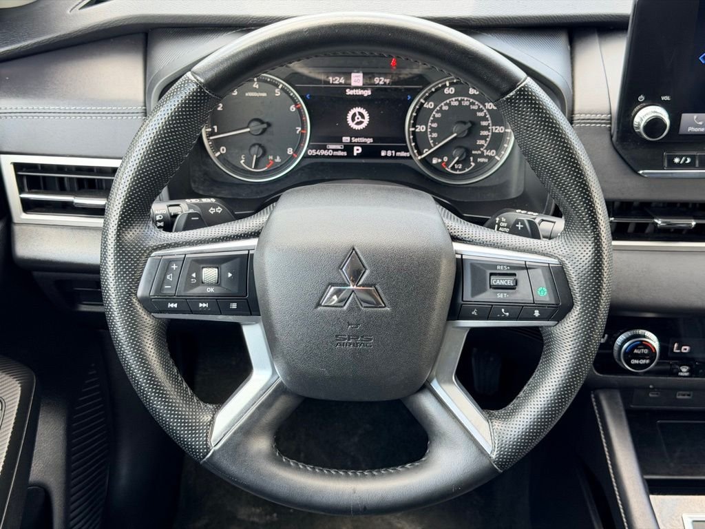 Used 2024 Blue Mitsubishi SE image 18