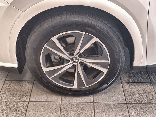 Used 2023 White Lexus 350 image 10