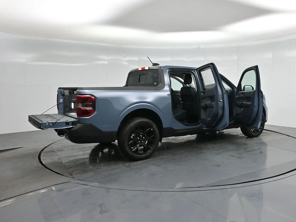 New 2026 Azure Gray Metallic Tri-Coat Ford Lariat image 5