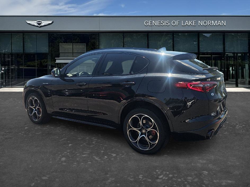 Used 2023 Vulcano Black Metallic Alfa Romeo Veloce image 6