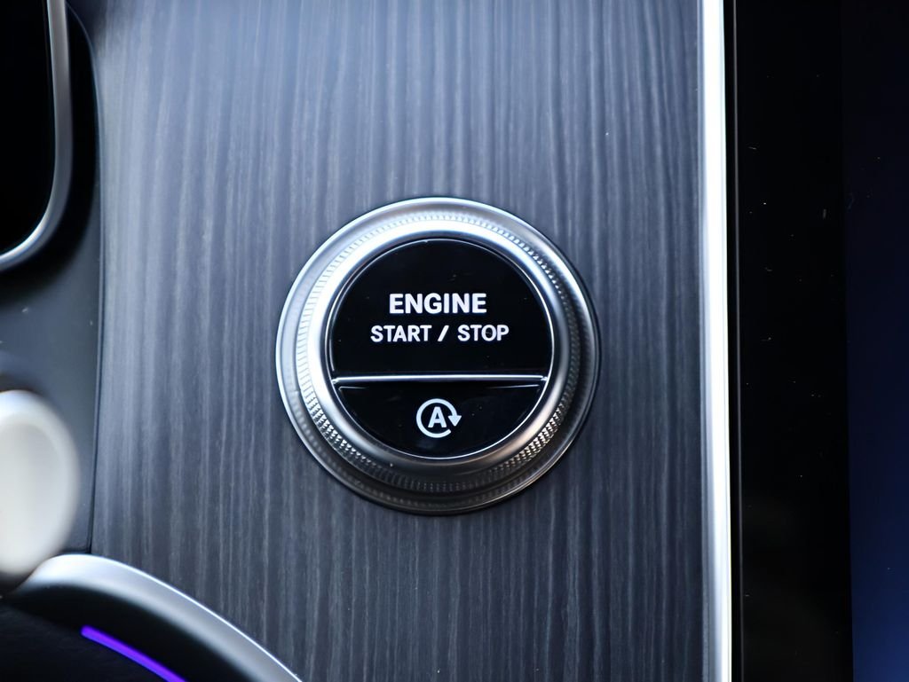 New 2026 Graphite Grey Metallic Mercedes-Benz GLC 300 image 29