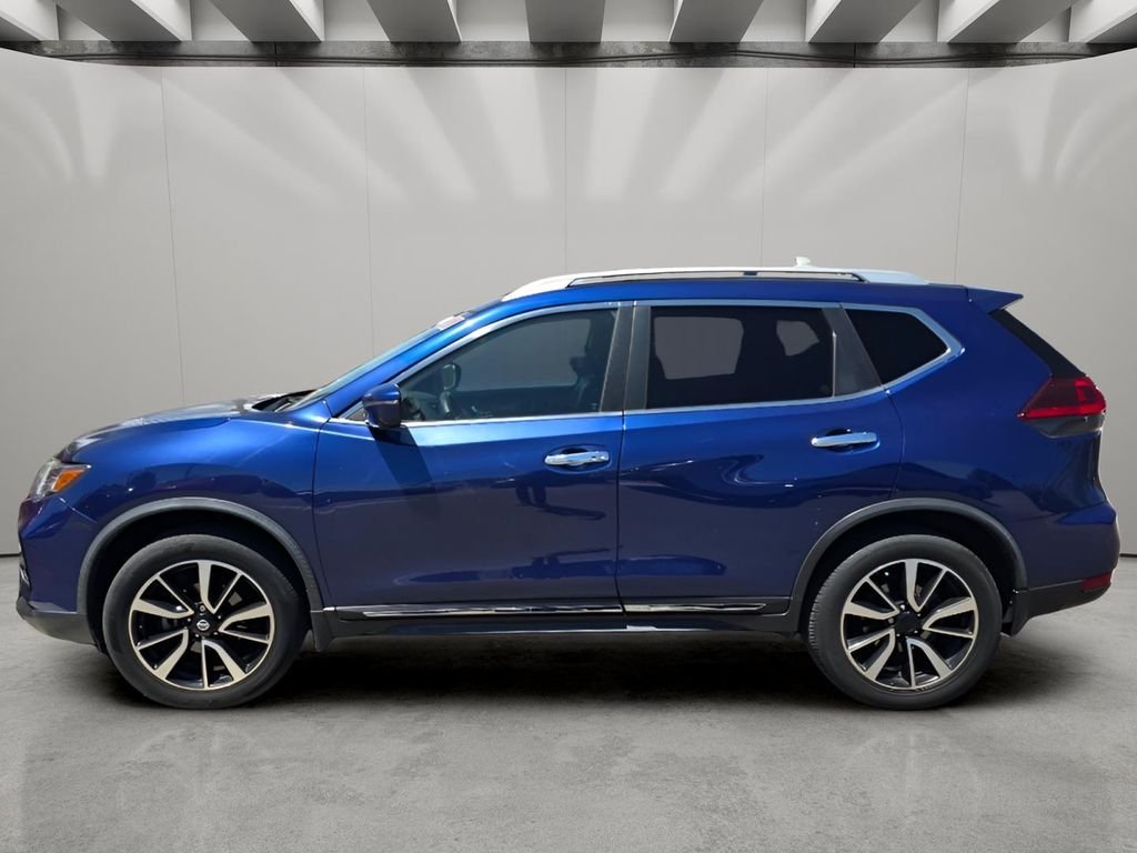 Used 2018 Caspian Blue Nissan SL image 3
