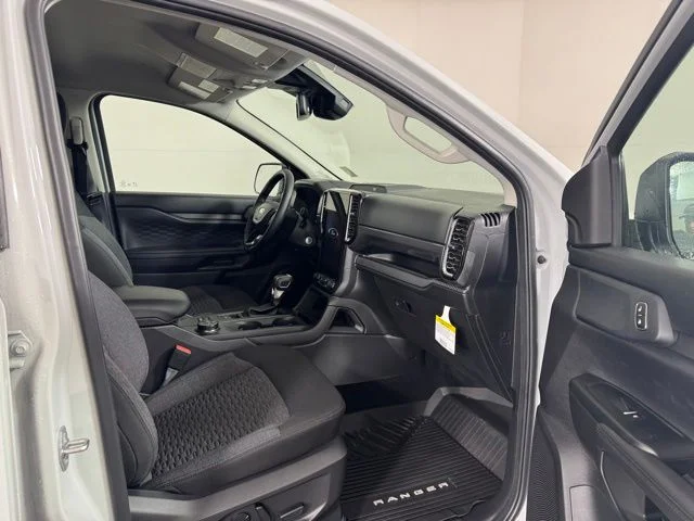 New 2026 Avalanche Ford XLT image 4