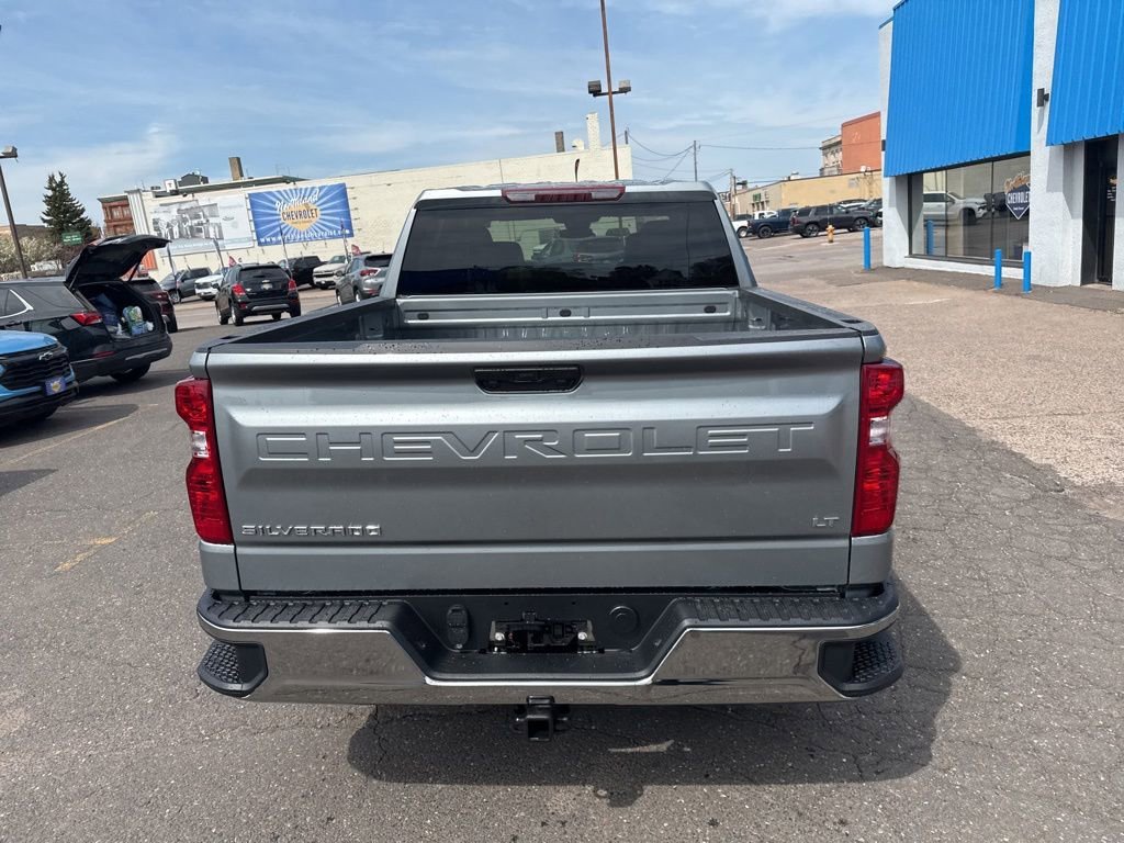 New 2026 Sterling Gray Metallic Chevrolet LT (2FL) image 11