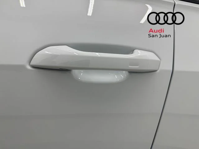 New 2026 White Audi 4.0T Prestige image 10
