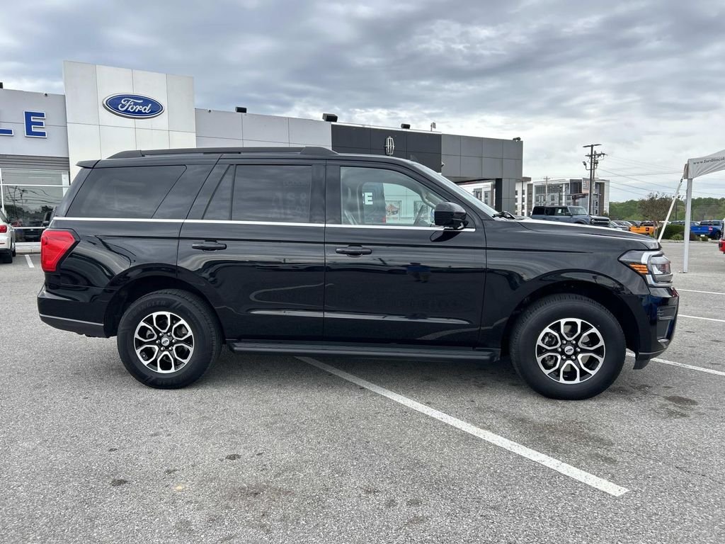 Certified Used 2024 Black Metallic Ford XLT image 3