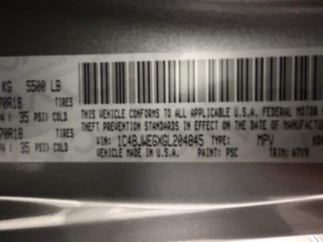 Used 2016 Silver Jeep Unlimited Sahara image 20