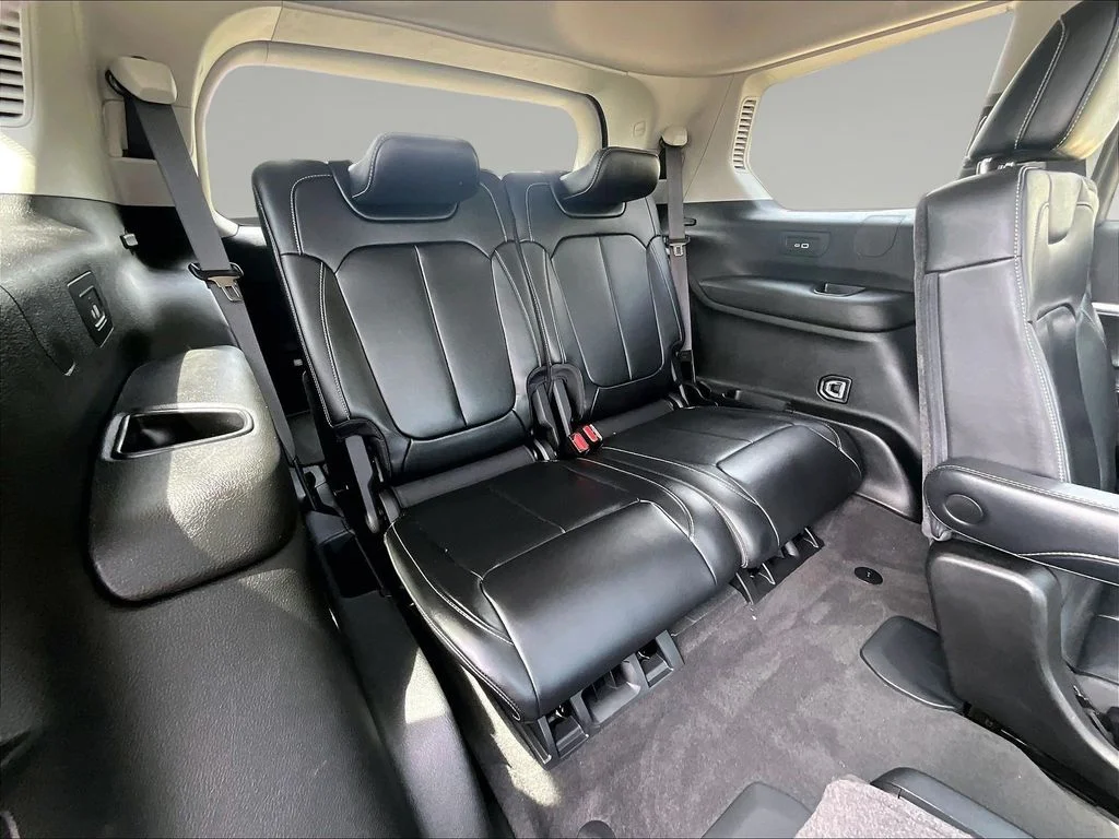 Used 2021 Black Jeep Limited image 30