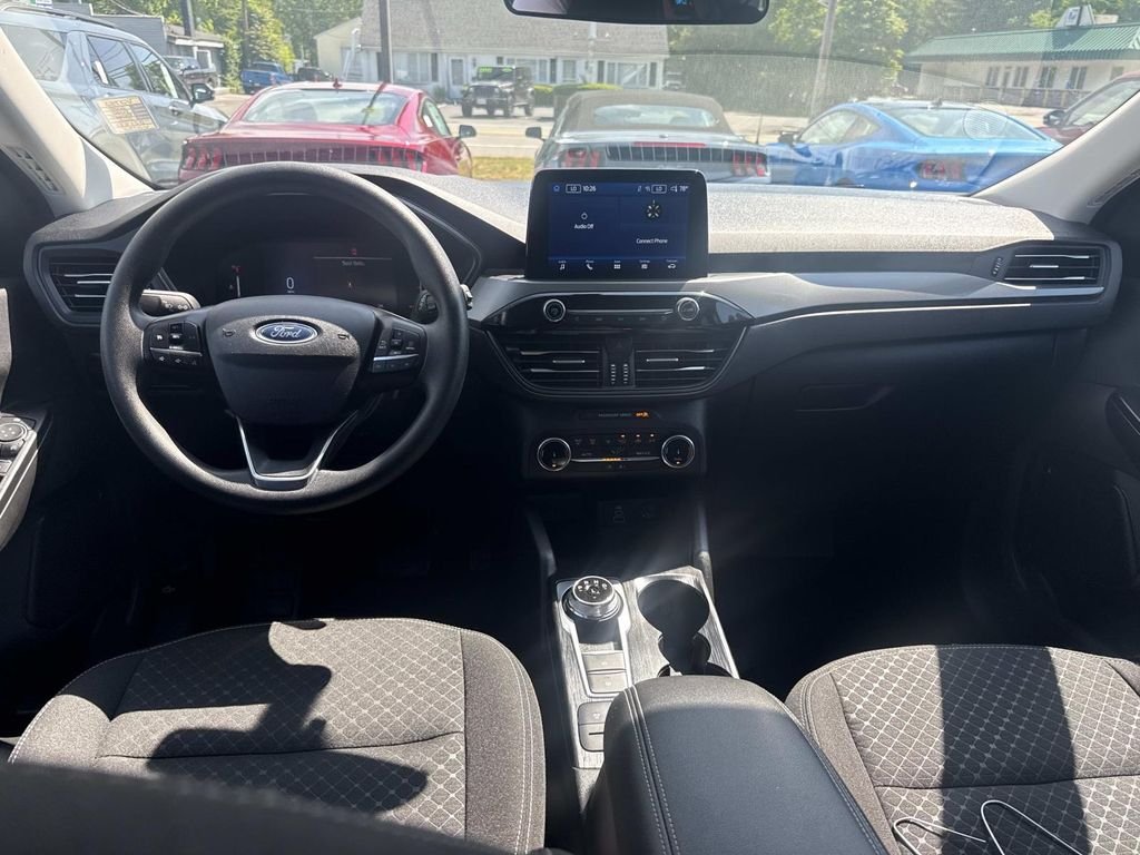 Used 2025 Silver Ford Active image 14