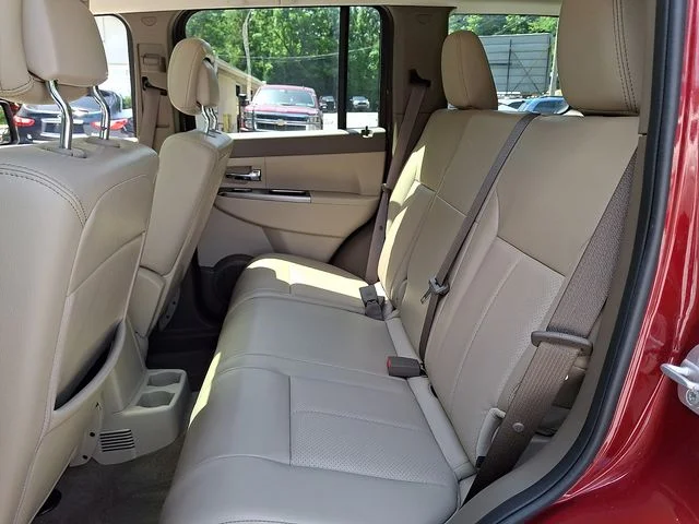 Used 2011 Red Jeep Limited image 12