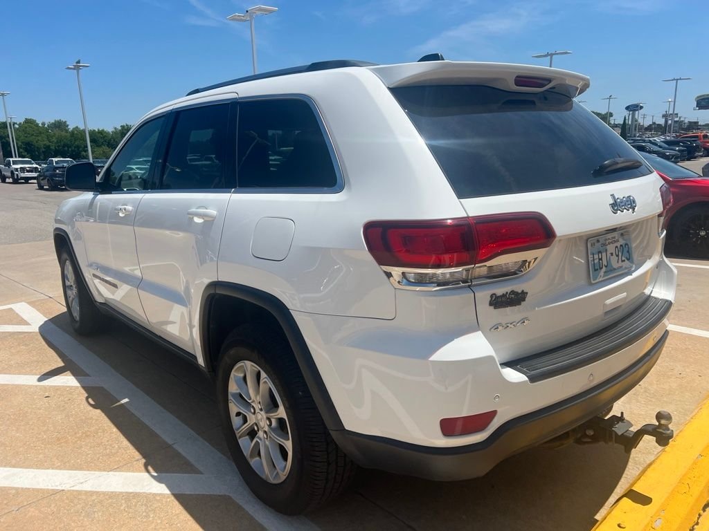 Used 2021 White Jeep Laredo E image 11