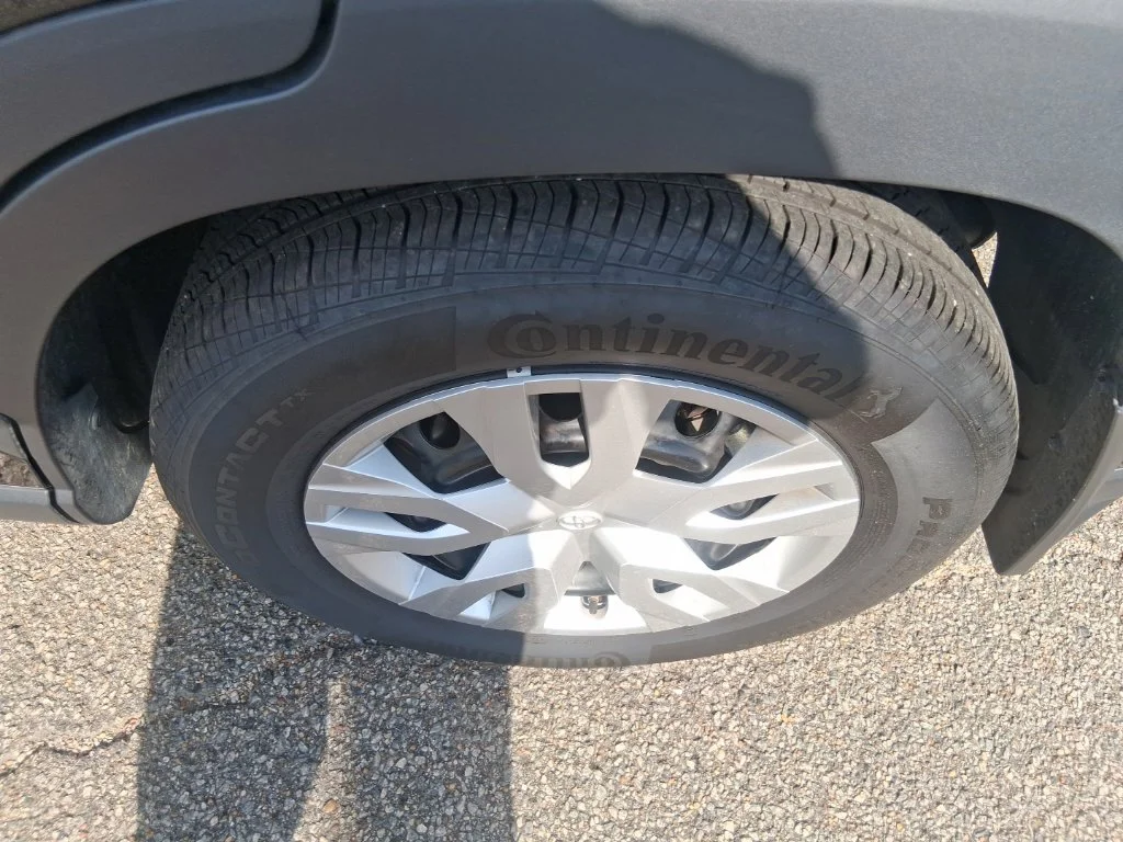 Used 2025 Black Toyota L image 8