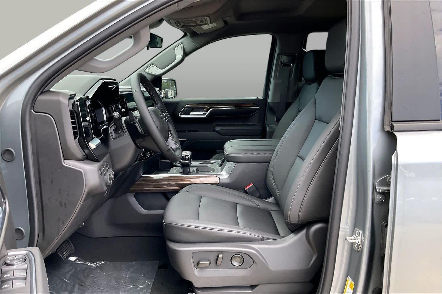 2026 Chevrolet Silverado 1500 LT Trail Boss - Photo 10