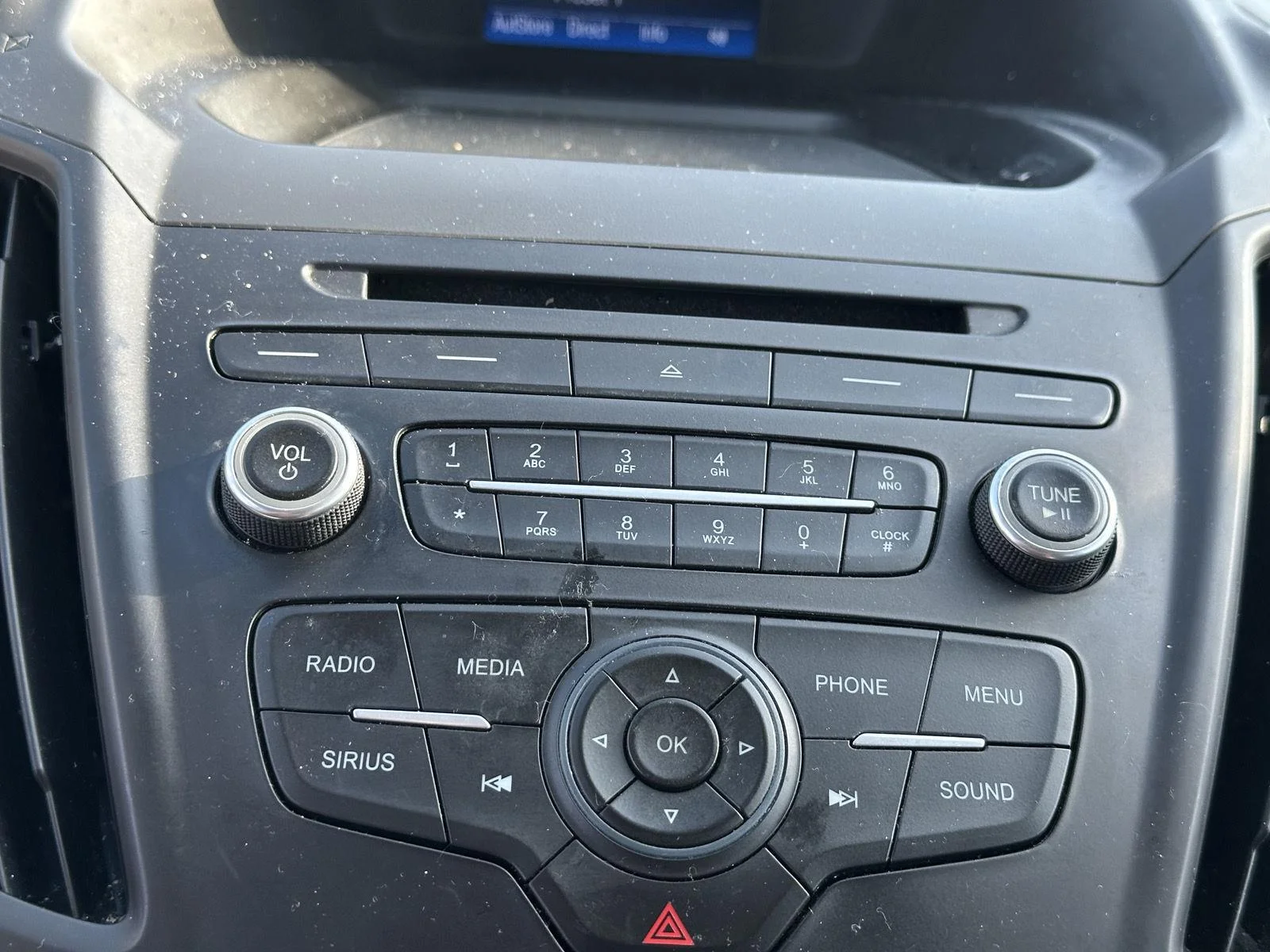 Used 2017 Oxford White Ford SE image 10