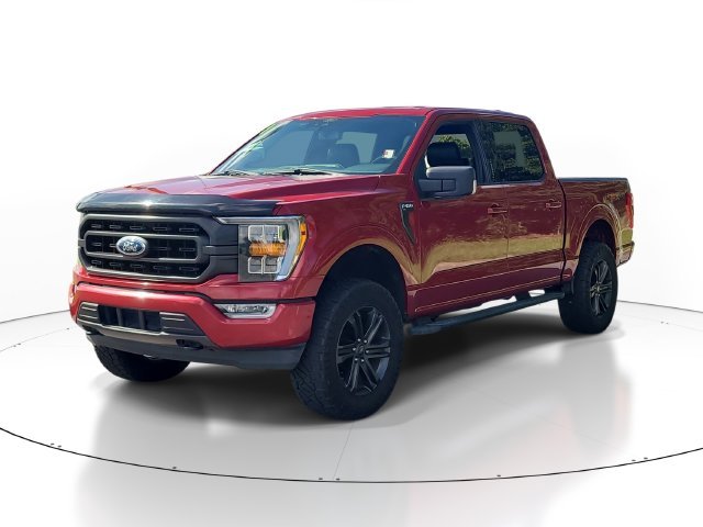Used 2021 Red Ford XLT image 2