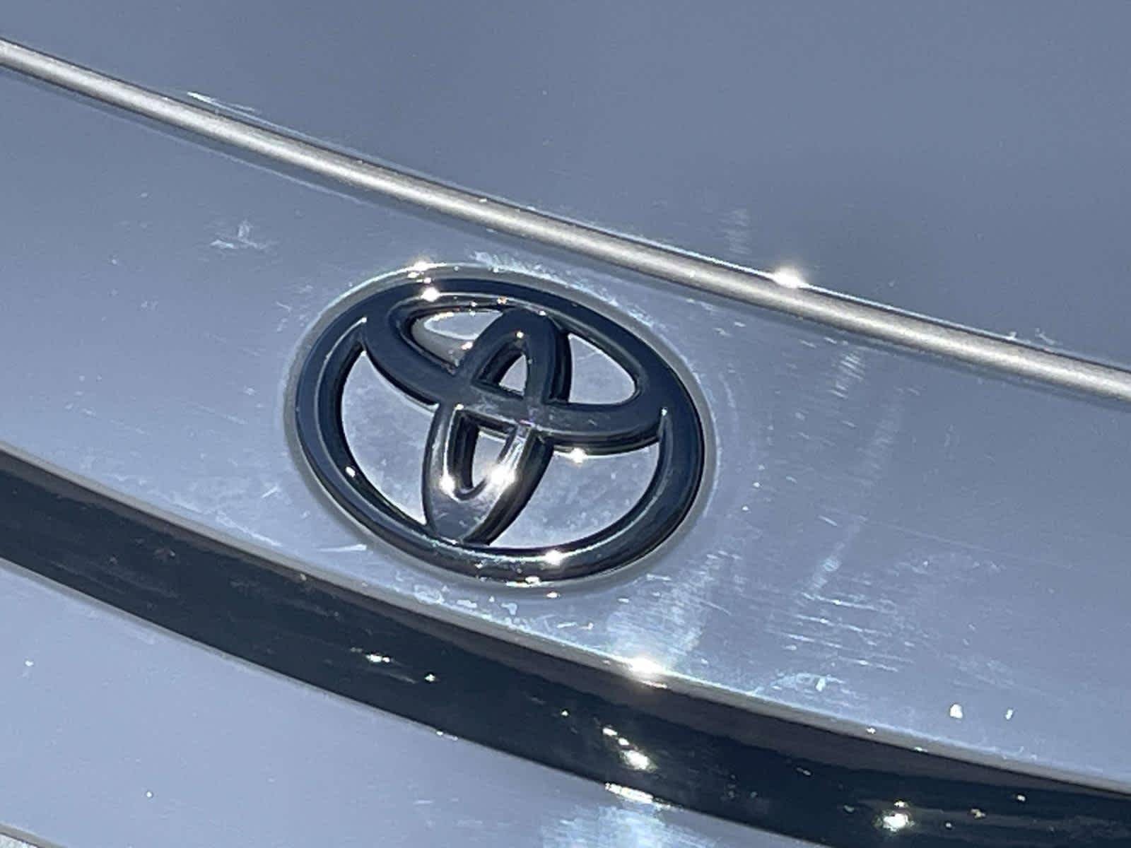Used 2026 Underground Toyota SE image 19