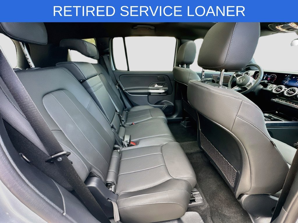 Used 2026 Cirrus Silver Metallic Mercedes-Benz GLB 250 image 27