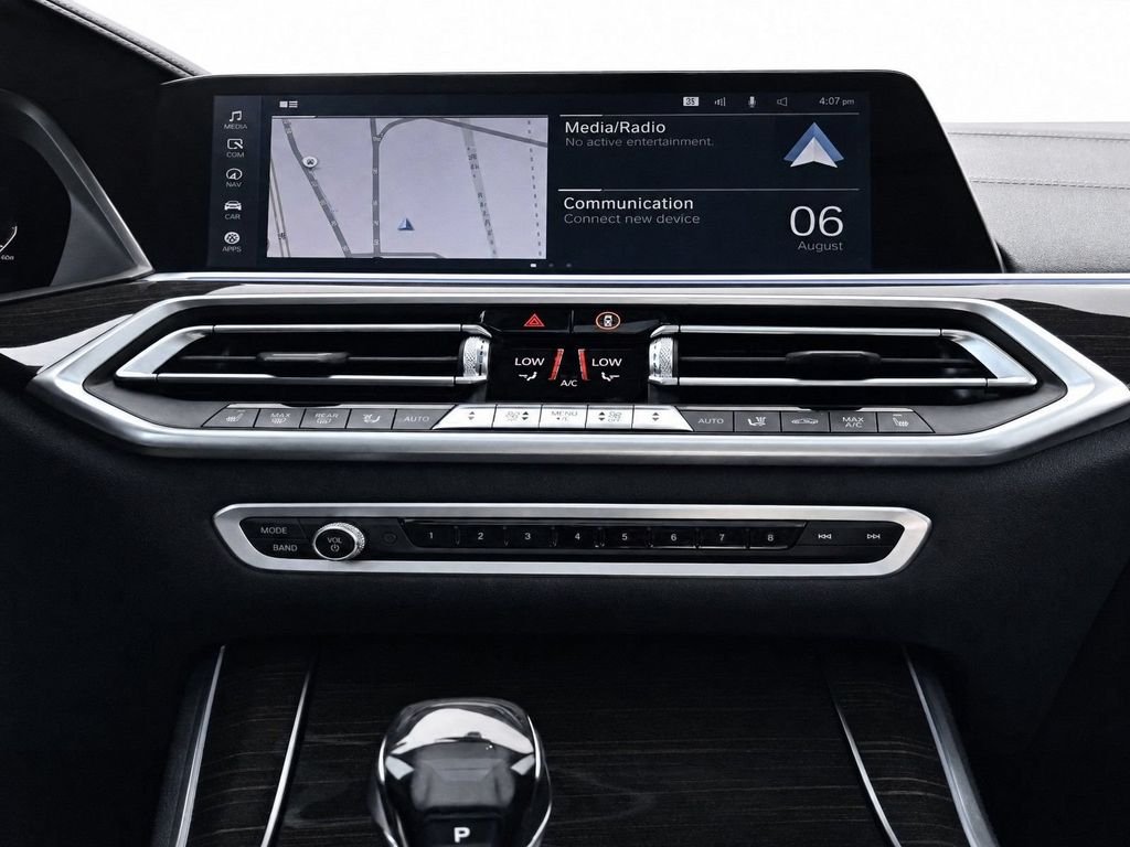 Used 2020 Arctic Gray Metallic BMW xDrive40i image 19