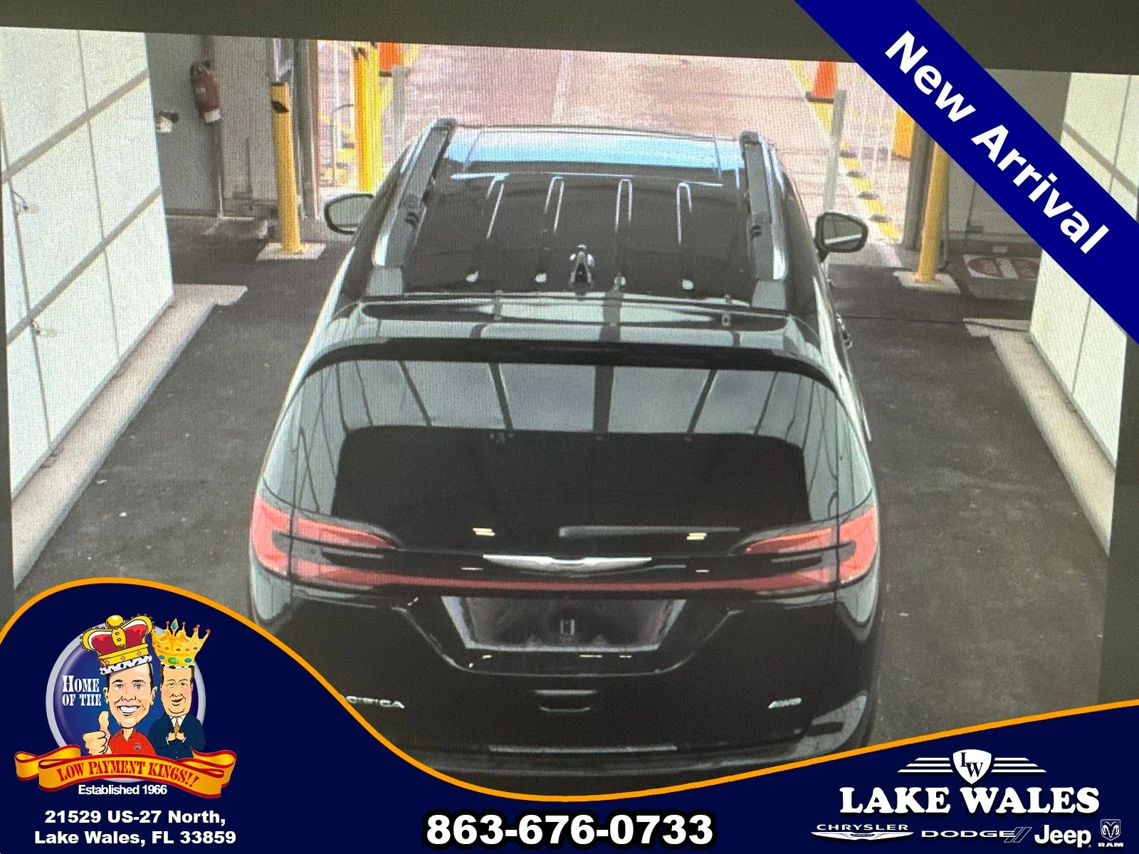 Certified Used 2025 Black Chrysler Pinnacle image 24