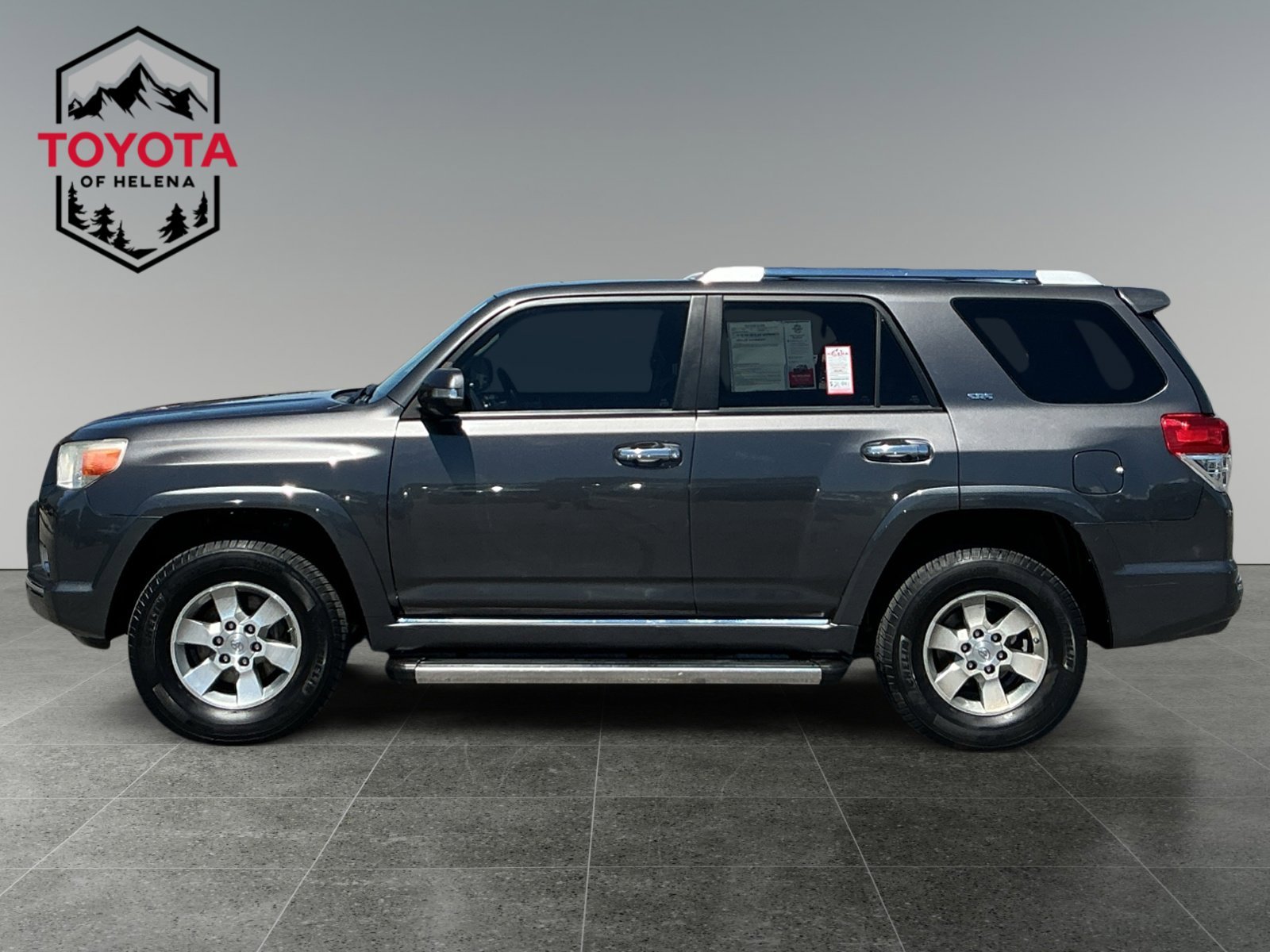 Used 2012 Gray Toyota SR5 image 2