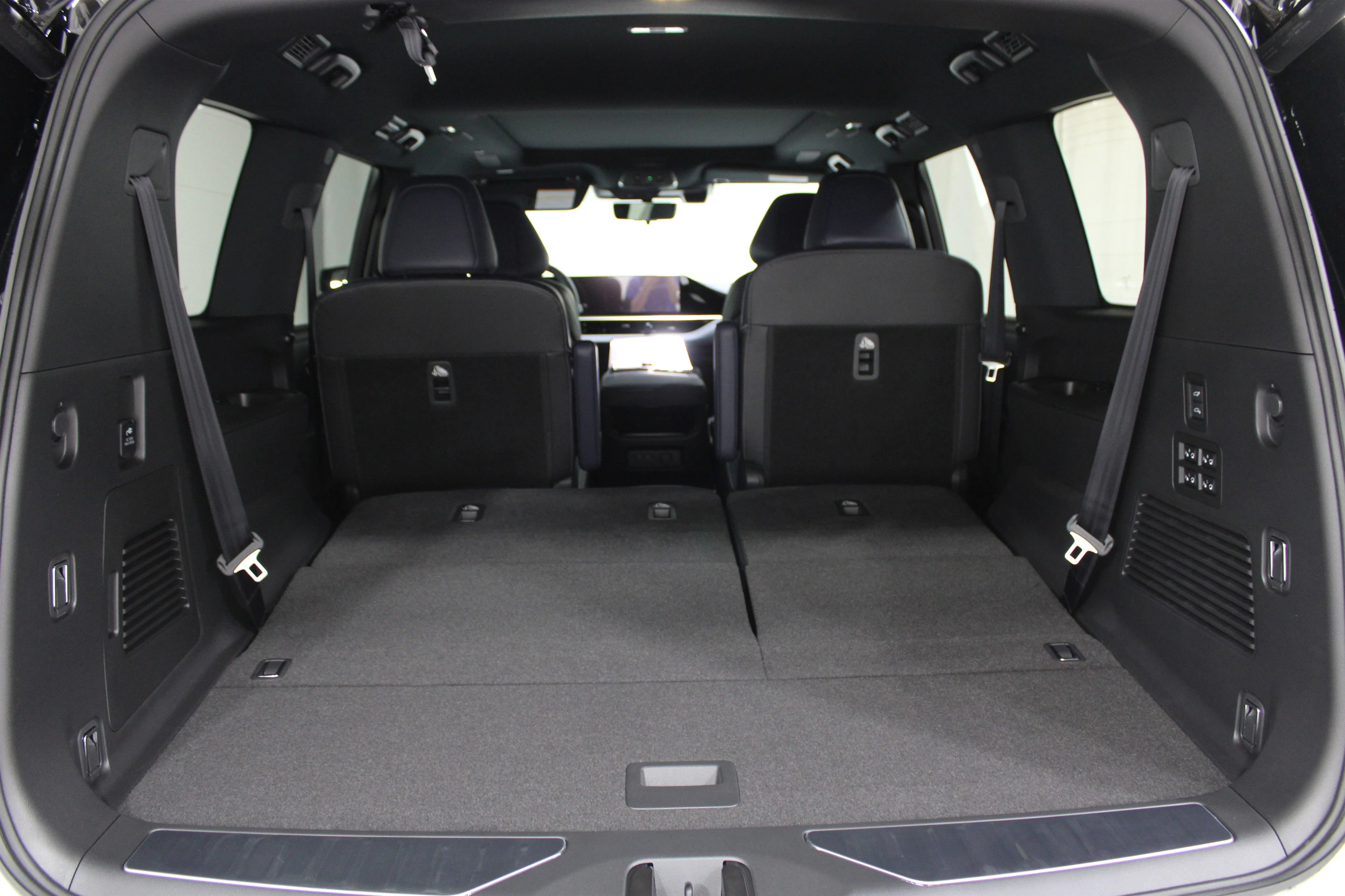 2026 INFINITI QX80 Sport - Photo 23