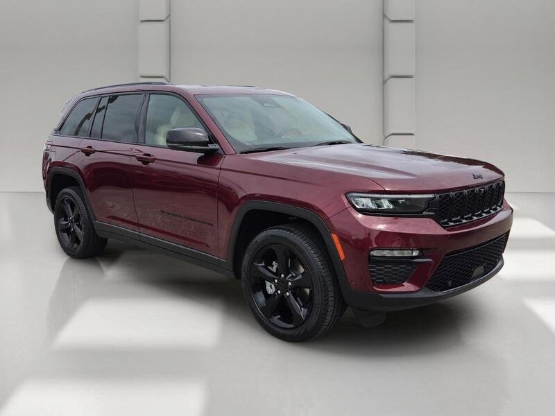 Used 2024 Velvet Red Pearlcoat JEEP LIMITED 4X4 image 7